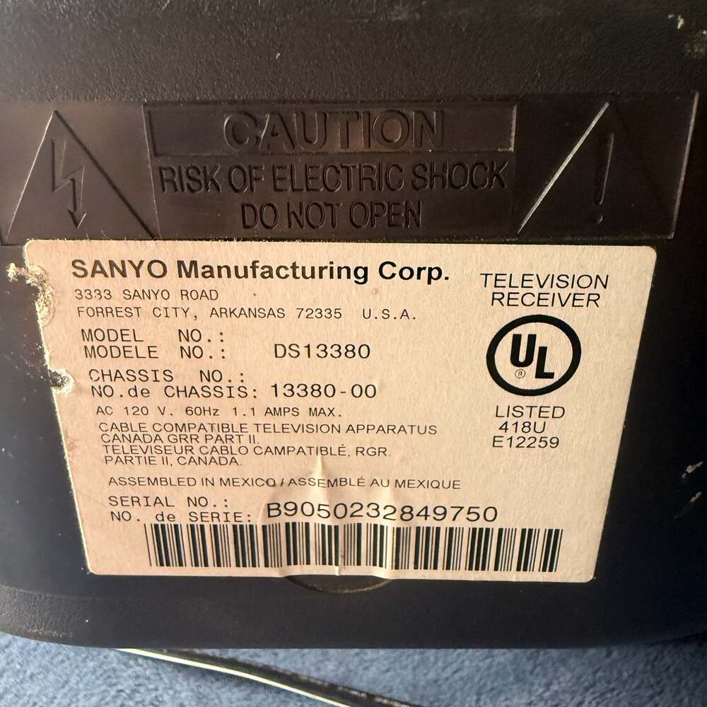 Sanyo DS13380 13-Inch CRT Television Receiver